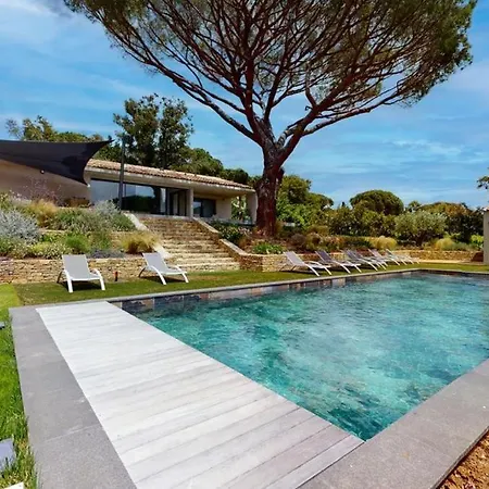 Luxury In With Private Pool Дом отдыха *